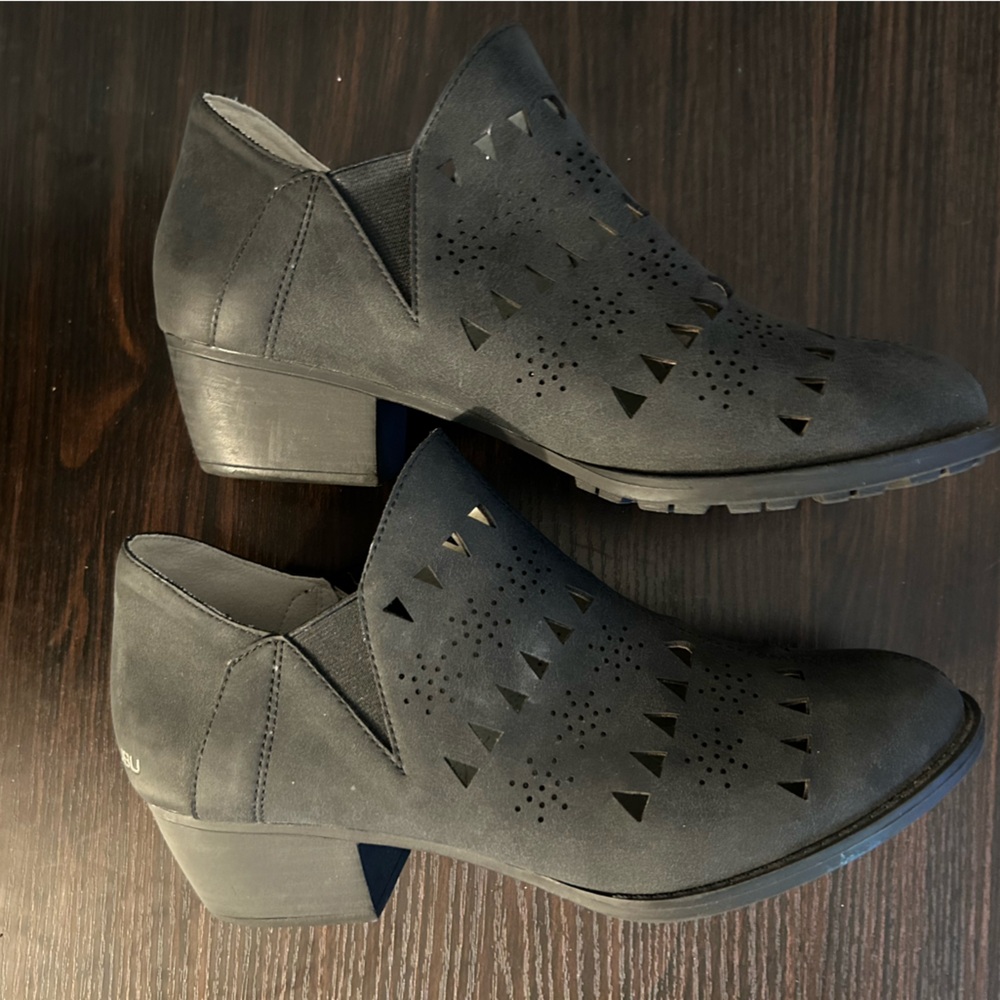 Jbu Memory Foam Ankle Boots Like New! - image 2